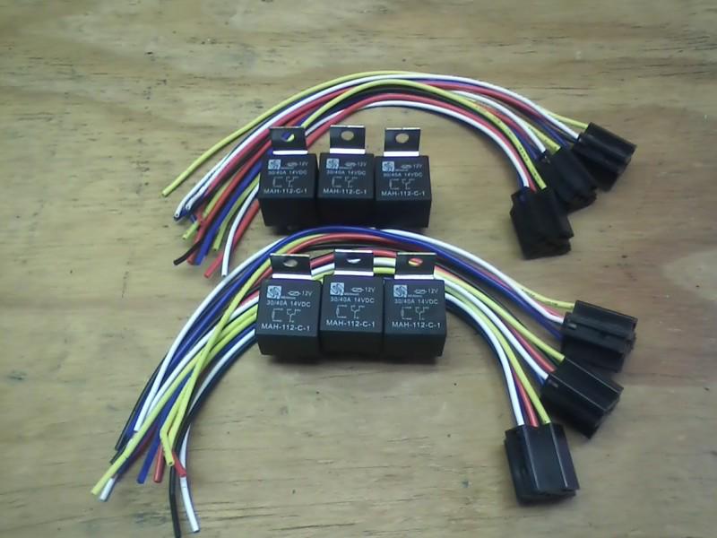 6 12 volt meishuo automotive relays with harnesses 