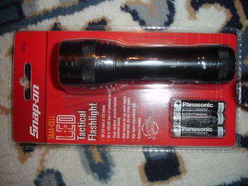 Snap on 3 aaa-cell led tactical flashlight 92402 garage
