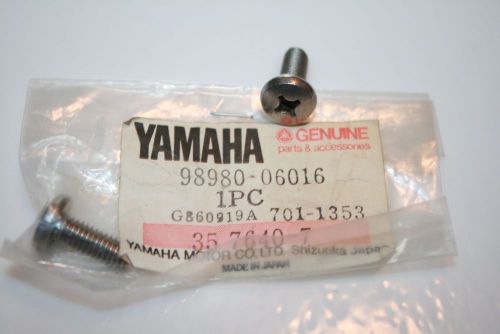 2 nos yamaha screws 98980-06016 vmax-4 750 800 cdi mounting screws