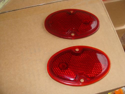 A pair of 1933-1936 chevy tail light lenses