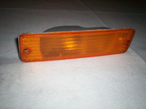 1987 to 1995 chrysler j-body lebaron coupe &amp; convertible parking lamp assembly