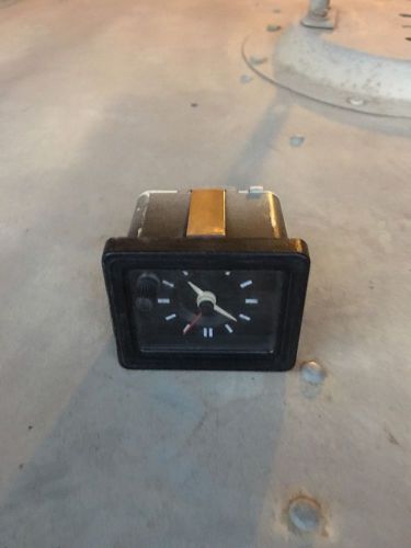 Range rover classic analog clock