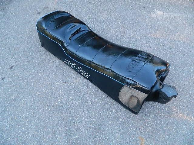 1980s-1990s skidoo formula/mach/mx/plus/grand touring/etc oem 2-up seat assembly