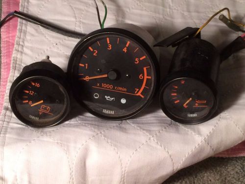 3 yamaha gauges tachometer gauge meter w/ oil indicator, trim tilt, volts