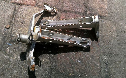 Yamaha blaster footpegs with rear brake lever