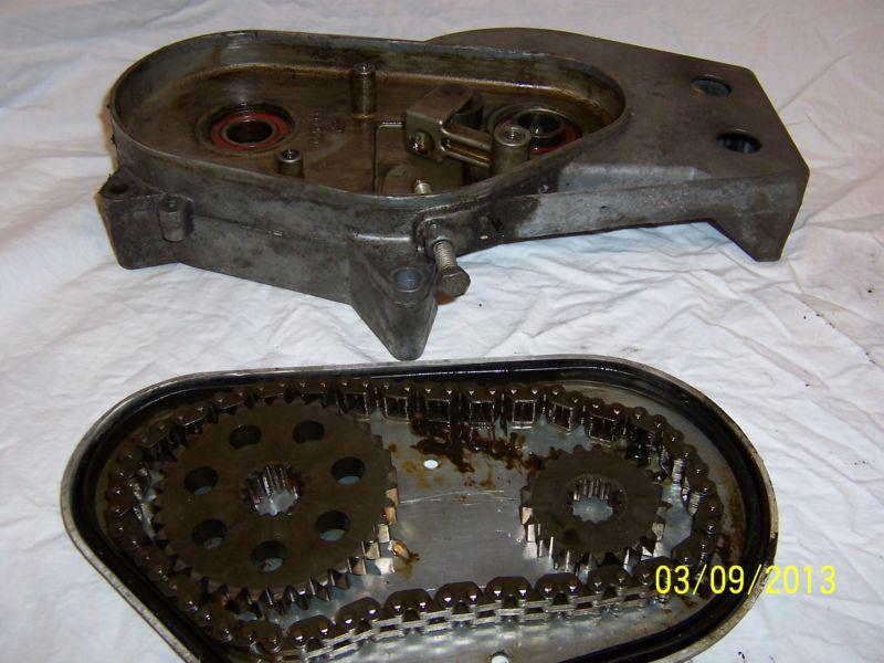 Polaris snowmobile indy trail chaincase complete with chain & sprocket 1988