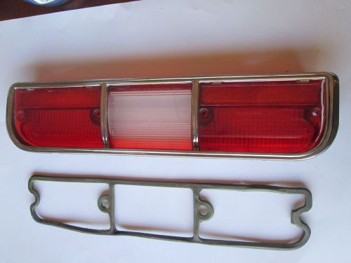 Vintage 1973-1974 olds omega tail light taillight lens + gasket part#5965612