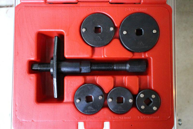 Mac rear disc brake tool set - dbc2500ma  new