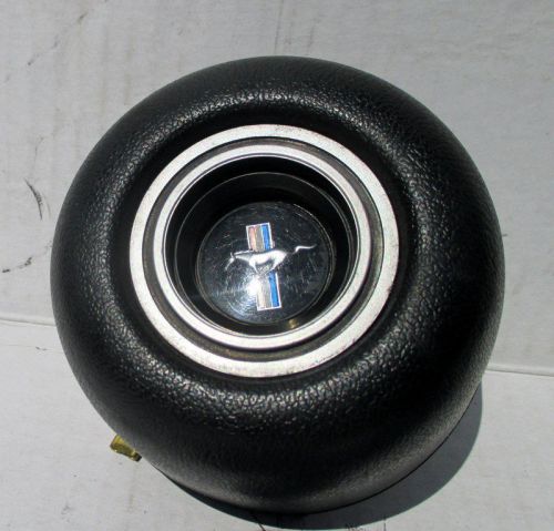 Used  1971 1972 1973 ford mustang steering wheel black center pad horn button