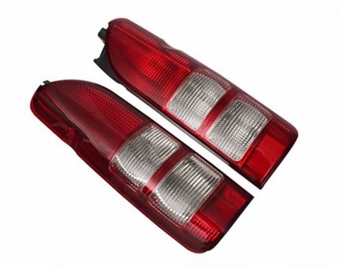 Toyota hiace 200 system type 3  purity tail lamp set of left and right　used