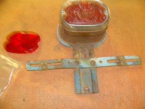 1947-1953 chevy-gmc panel tail light with license plate holder