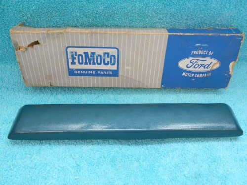 1965-66 ? ford galaxie  arm rest pad  nos ford  1116