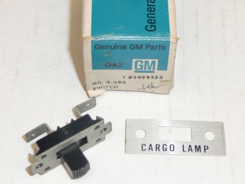 Nos gm 3959232 1969-72 chevy c10 blazer cargo lamp switch with face plate
