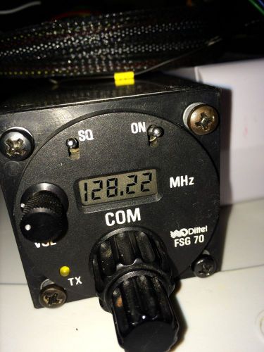 Dittel fsg 70 vhf comm aircraft radio 760 channels 14 vdc excellent