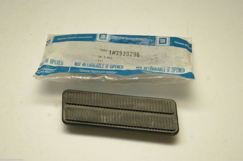 Gm 3920296 oem gas pedal brand new in factory packaging