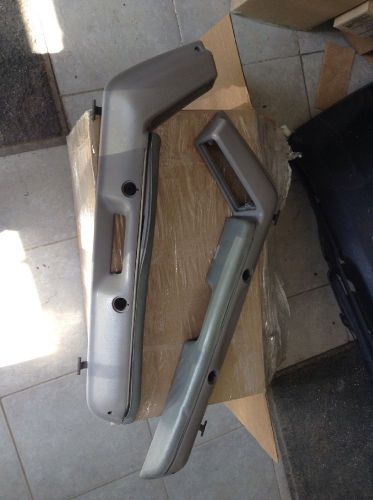 1991 mustang get convertible arm rests