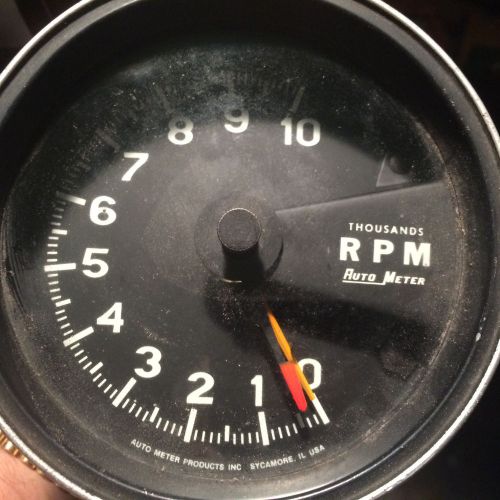 Auto meter tachometer