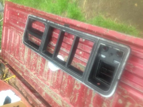 1973-1979 ford pickup speedometer and radio face plate with air conditioning