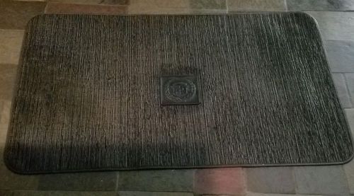 90&#039;s cadillac carpet mat (42&#034;×25&#034;)
