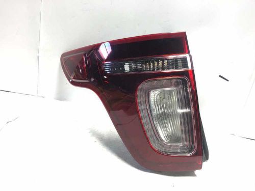 13 14 15 ford explorer l. tail light w/o police package black out lens sport