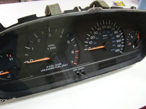 Dodge caravan- voyager dash instrument cluster.. speedometer gauges.. red plug