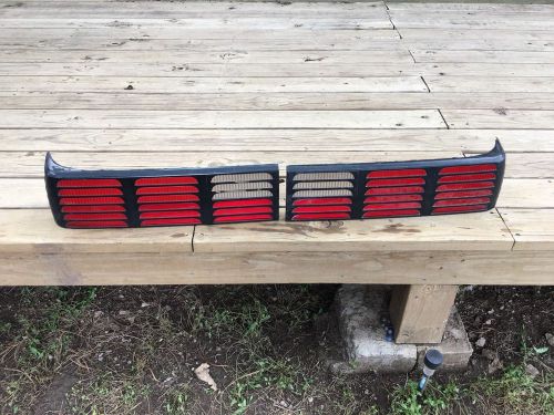 1987-1993 ford mustang gt tail light