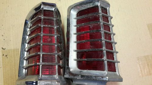 1968 lincoln continental taillights original ones