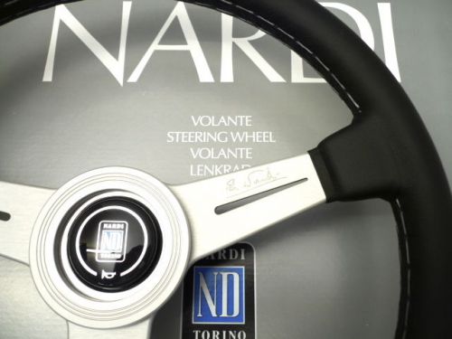 Nardi classic black leather / an. spokes 36cm +hub for renault alpine a110